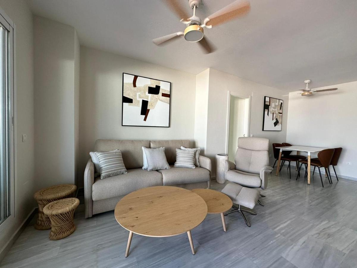 2 Bed Penthouse With Sea View Daire Torremolinos Dış mekan fotoğraf