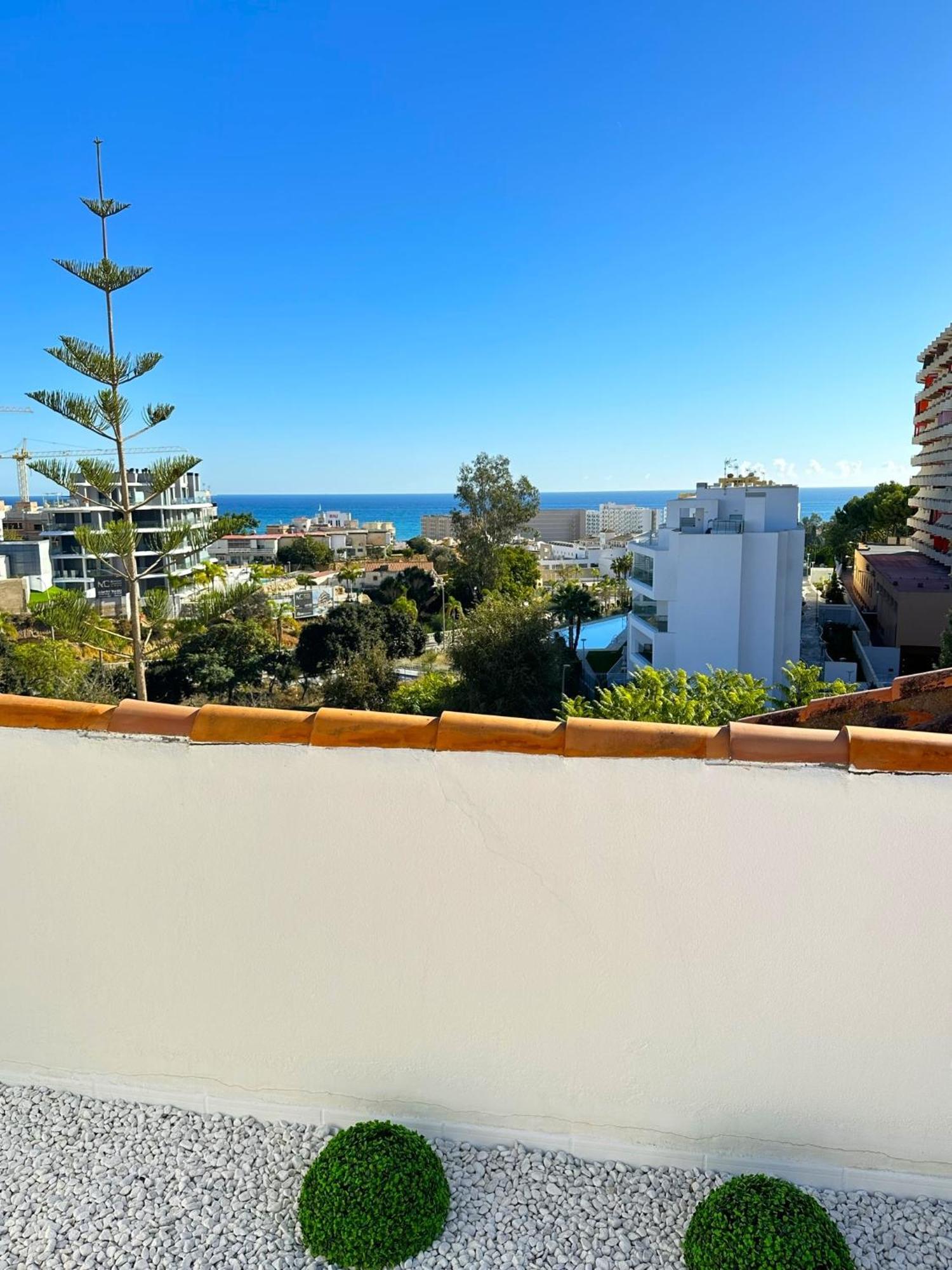 2 Bed Penthouse With Sea View Daire Torremolinos Dış mekan fotoğraf