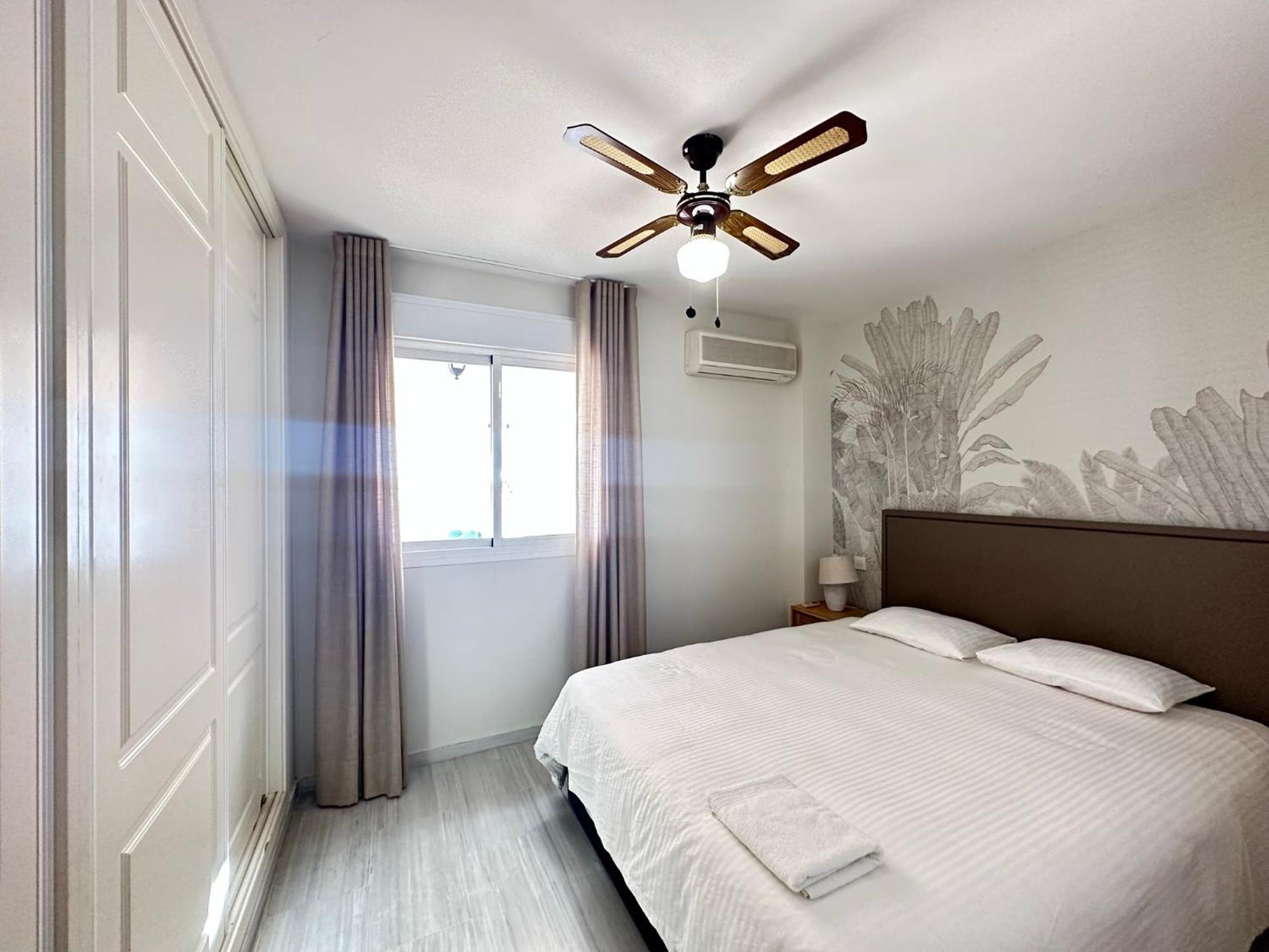 2 Bed Penthouse With Sea View Daire Torremolinos Dış mekan fotoğraf