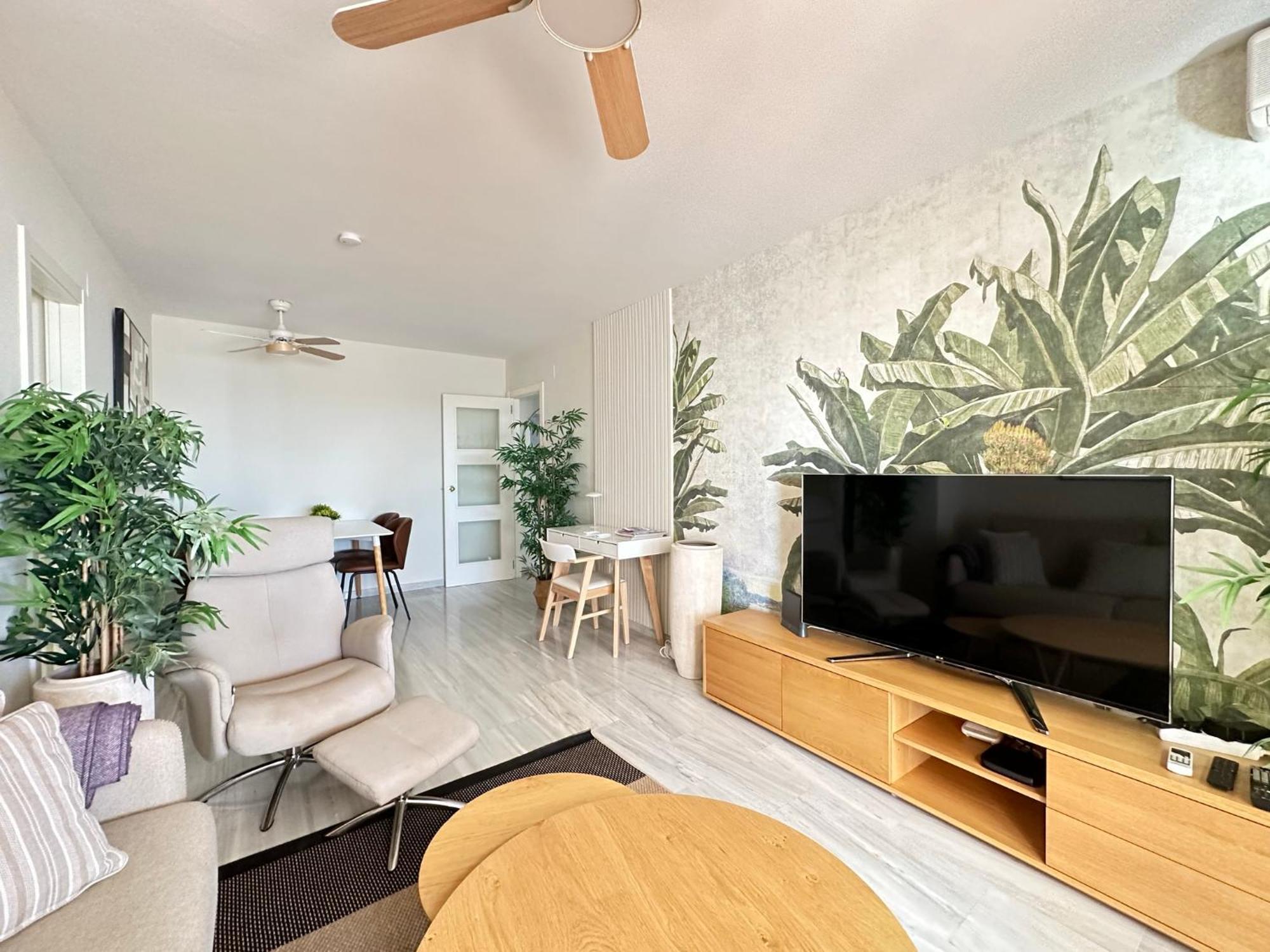 2 Bed Penthouse With Sea View Daire Torremolinos Dış mekan fotoğraf
